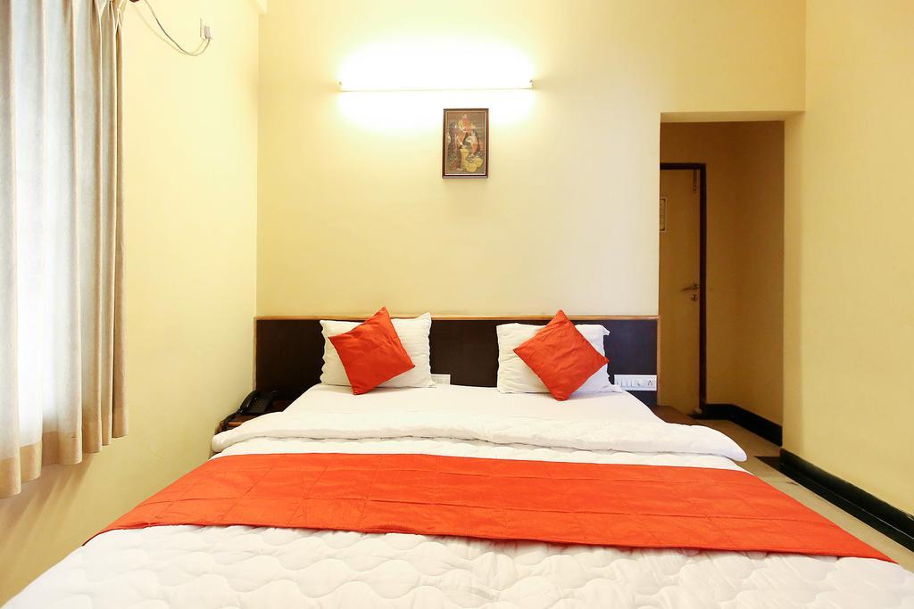 Oyo 4606 Hotel Maple Green Suites Bangalore Oda fotoğraf